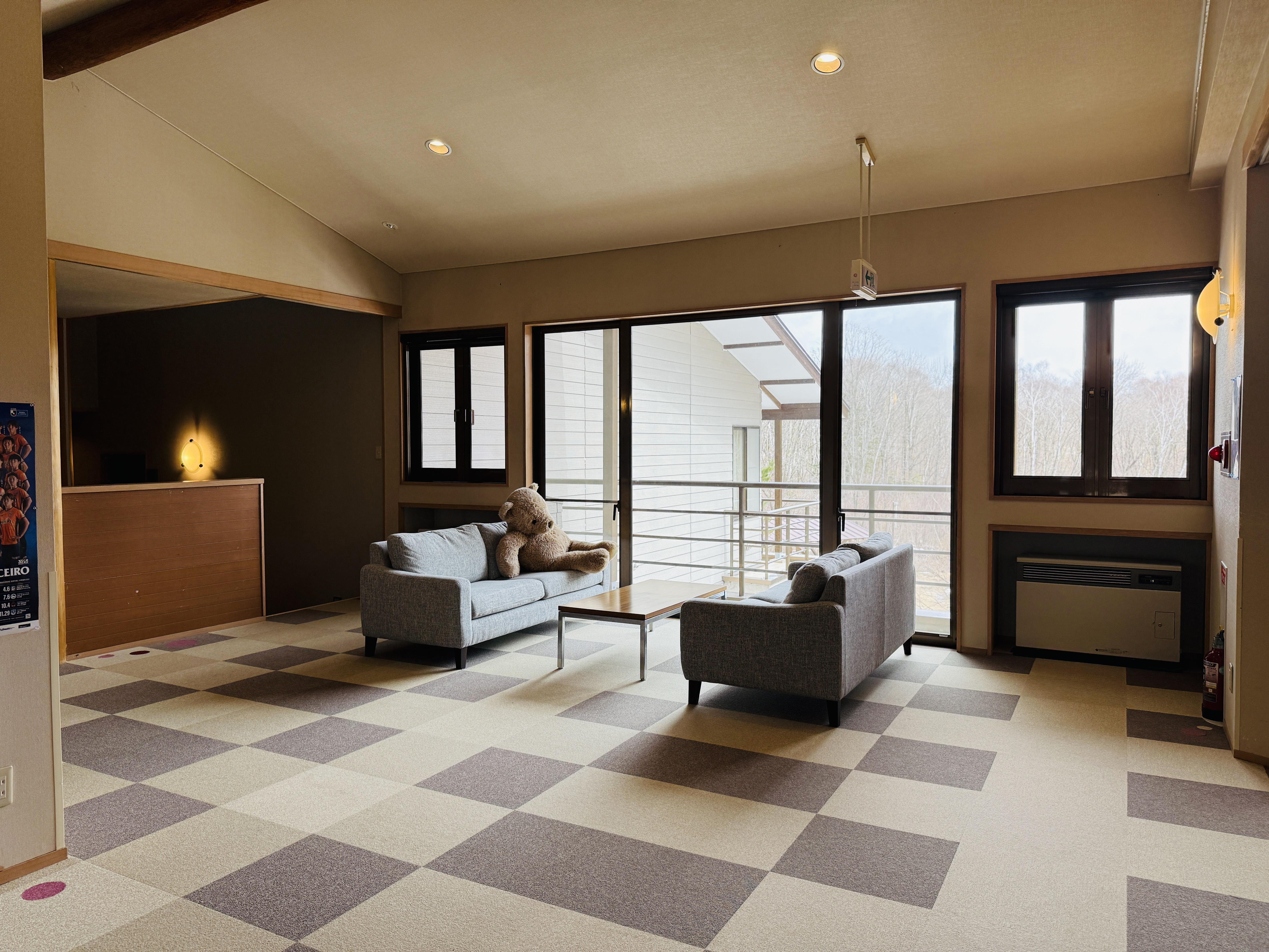 飯綱保養所のラウンジ